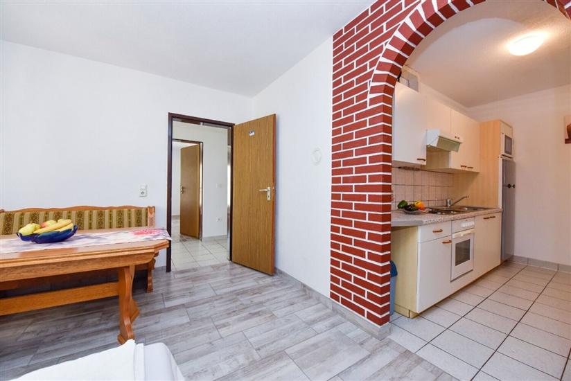 Apartment A5, for 6 persons