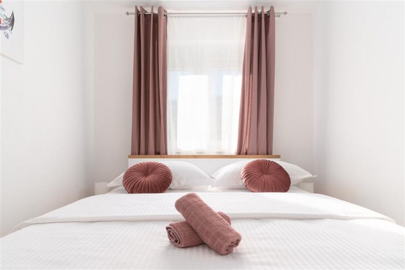 Apartment A2, for 6 persons