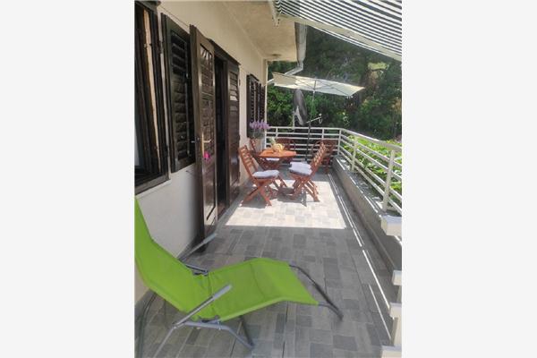 Apartment A1, for 5 persons