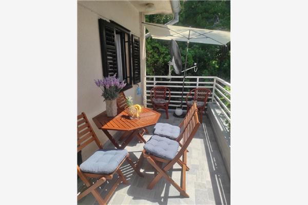 Apartment A1, for 5 persons