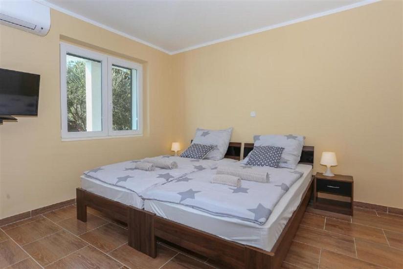 Apartment A1, for 3 persons