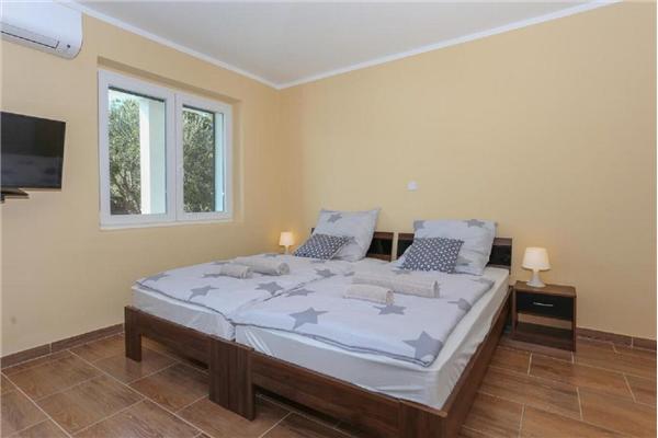 Apartment A1, for 3 persons