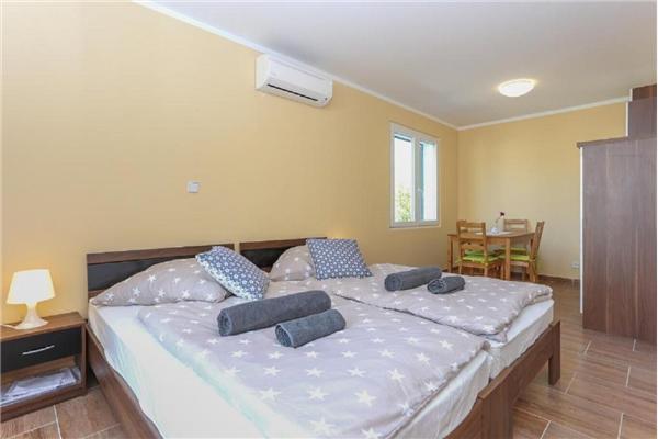 Apartment A4, for 3 persons