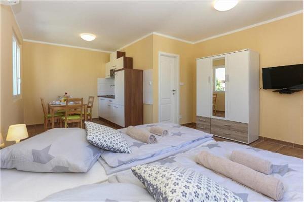 Apartment A5, for 3 persons