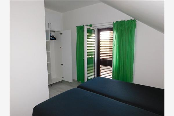 Apartment A4, for 6 persons