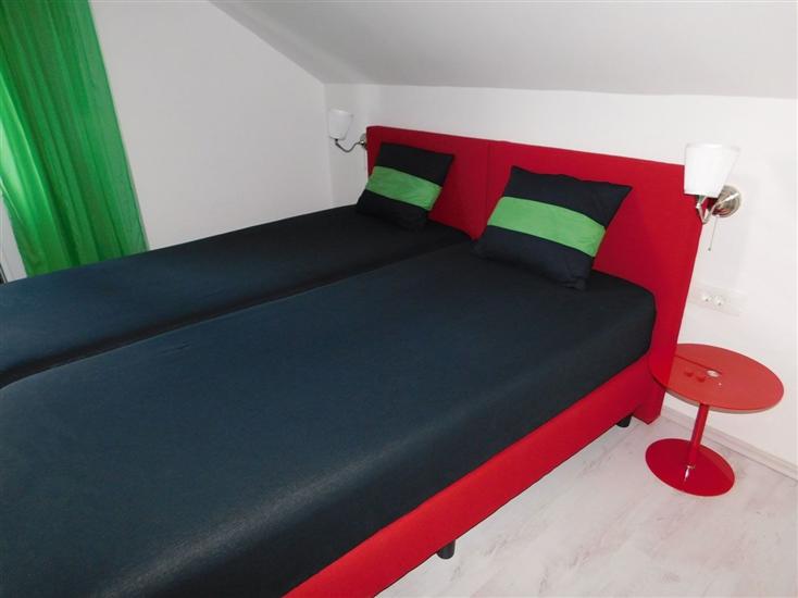 Apartment A4, for 6 persons