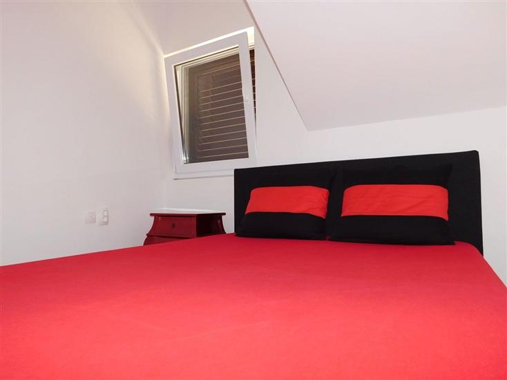 Apartment A4, for 6 persons