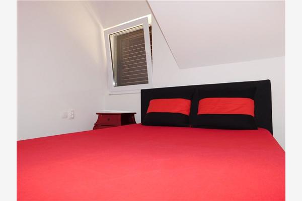 Apartment A4, for 6 persons