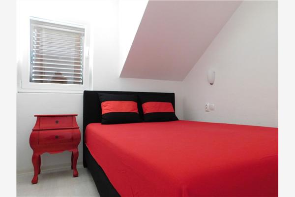 Apartment A4, for 6 persons