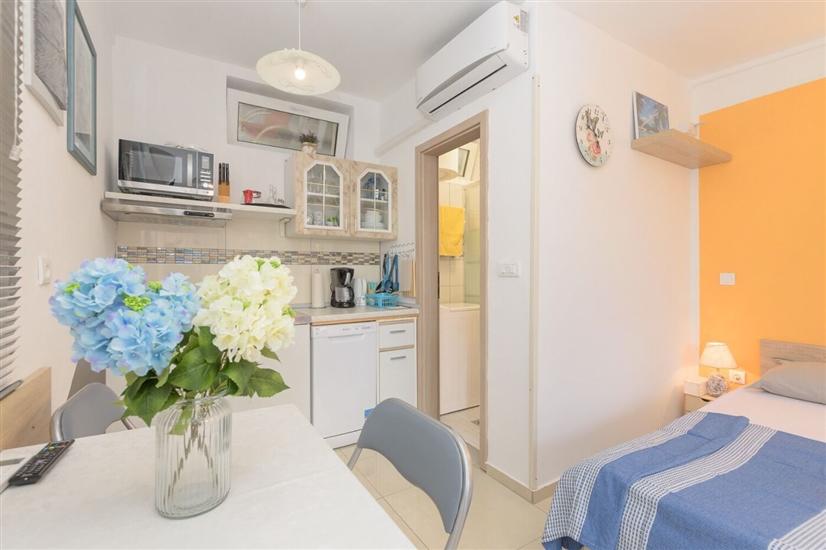 Apartment A1, for 3 persons