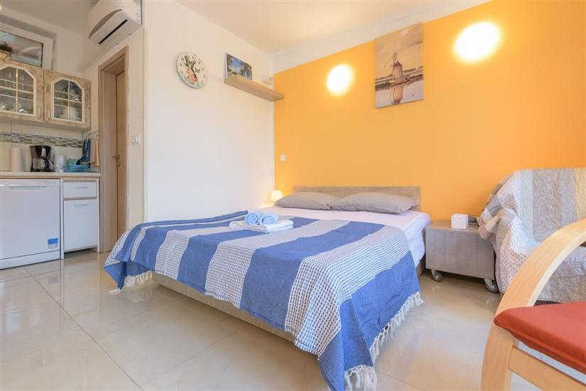 Apartment A1, for 3 persons