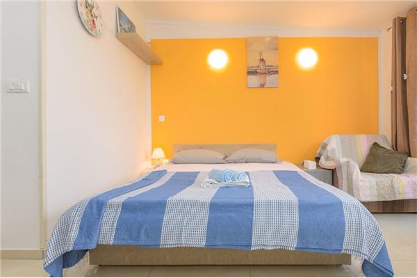 Apartment A1, for 3 persons