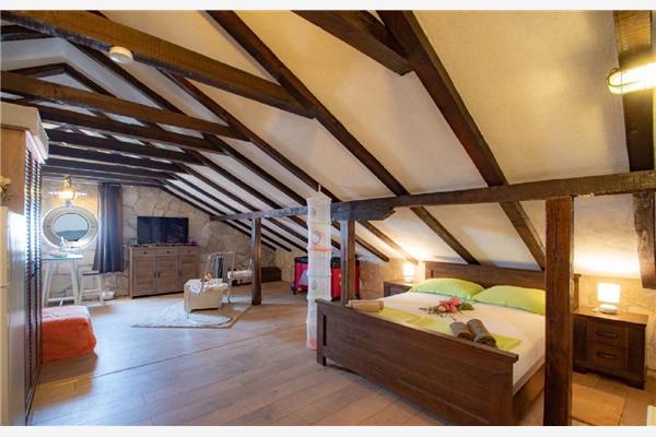 Apartment A4, for 4 persons