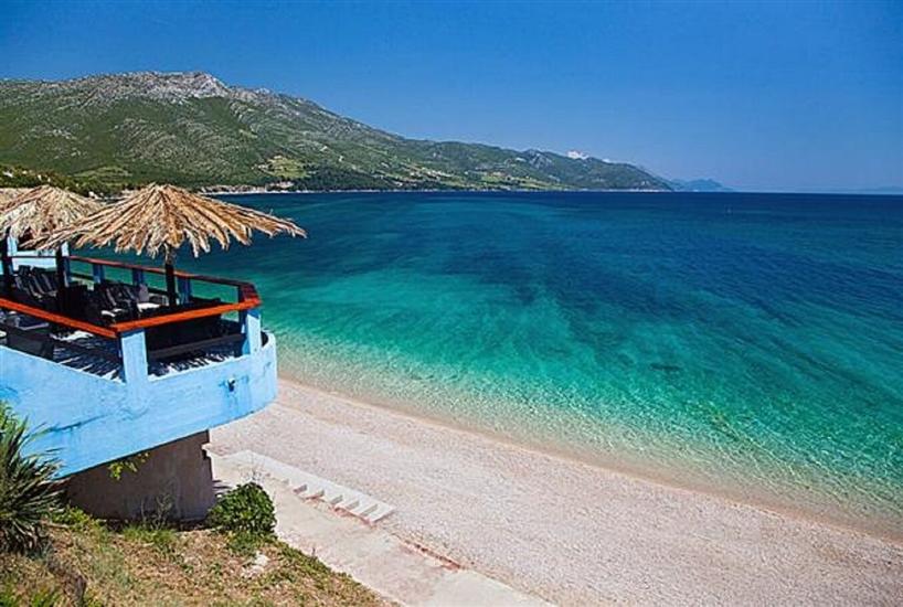 Apartments Vida with garden: