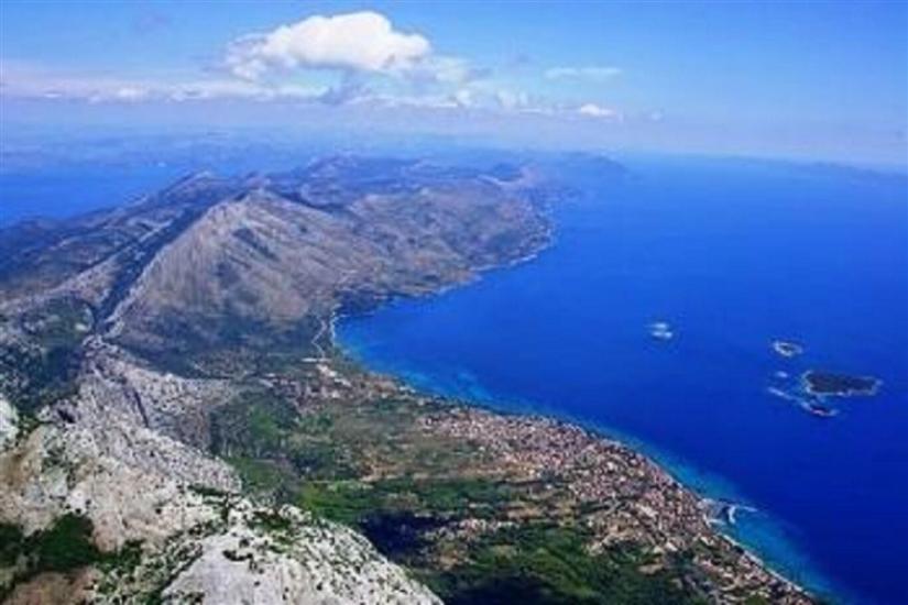 Apartments Vida with garden: