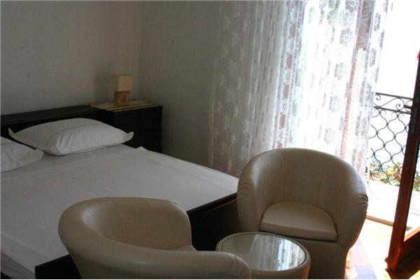 Room S4, for 2 persons