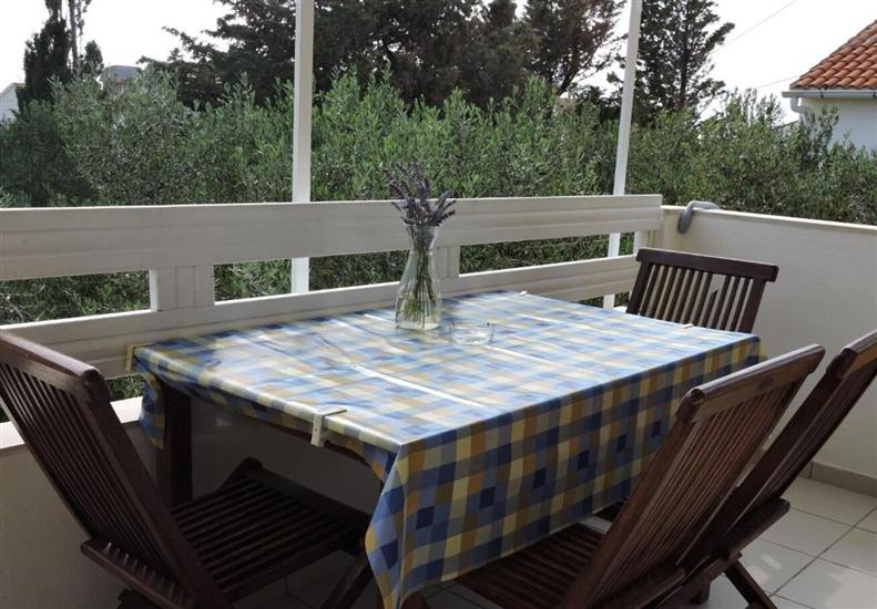 Apartment A4, for 5 persons