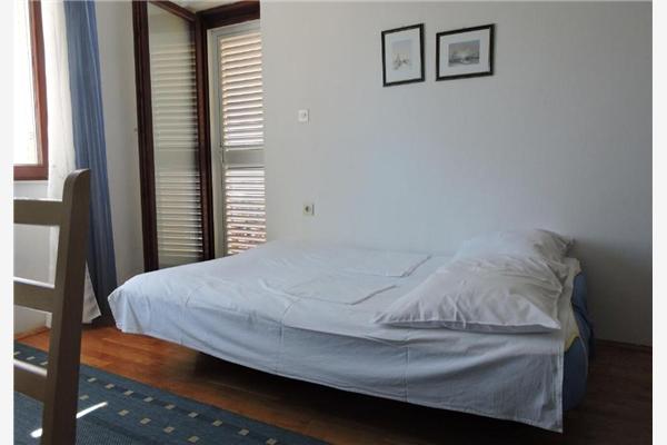 Apartment A4, for 5 persons