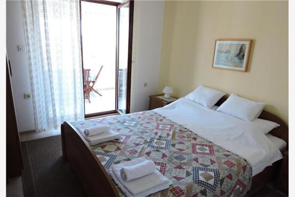 Apartment A4, for 5 persons