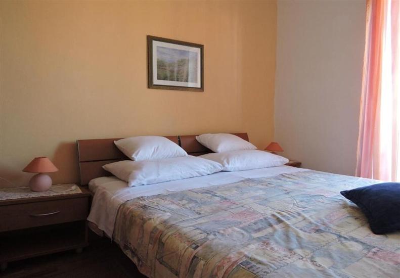 Apartment A4, for 5 persons