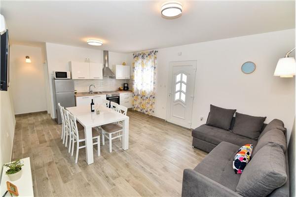 Apartment A2, for 5 persons