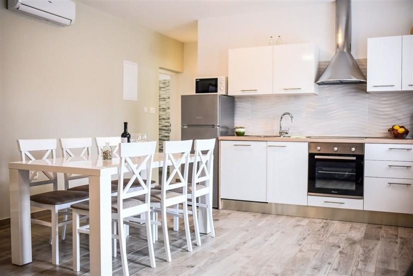 Apartment A2, for 5 persons