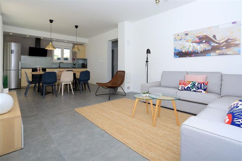 House K1, for 8 persons