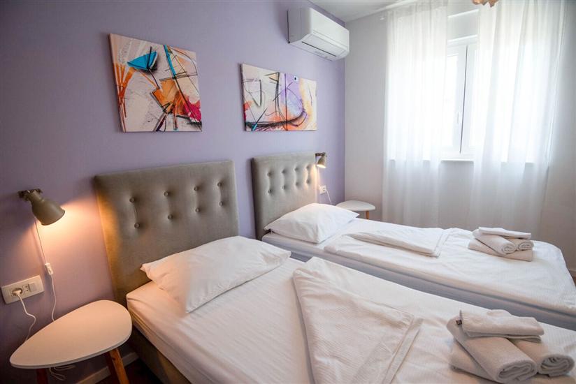 House K1, for 8 persons