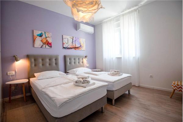 House K1, for 8 persons