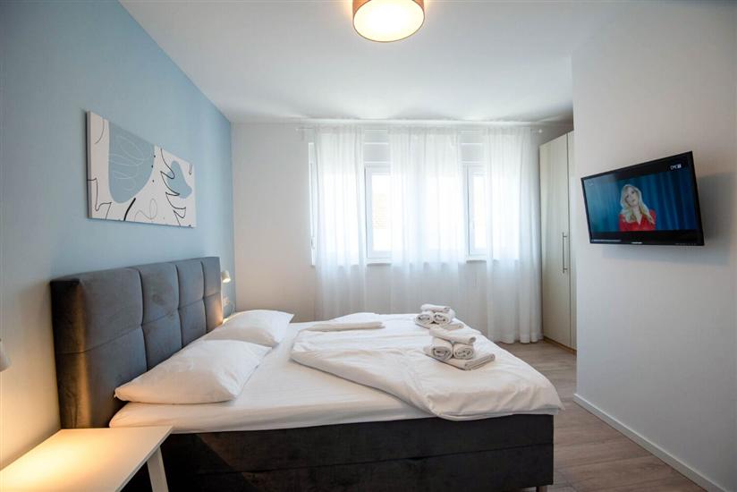 House K1, for 8 persons