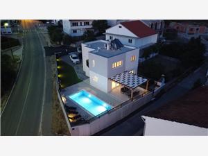 Holiday homes Sibenik Riviera,BookKresoFrom 378 €