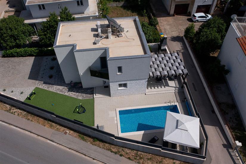 House Heated pool Kreso