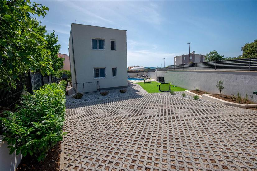 House Heated pool Kreso