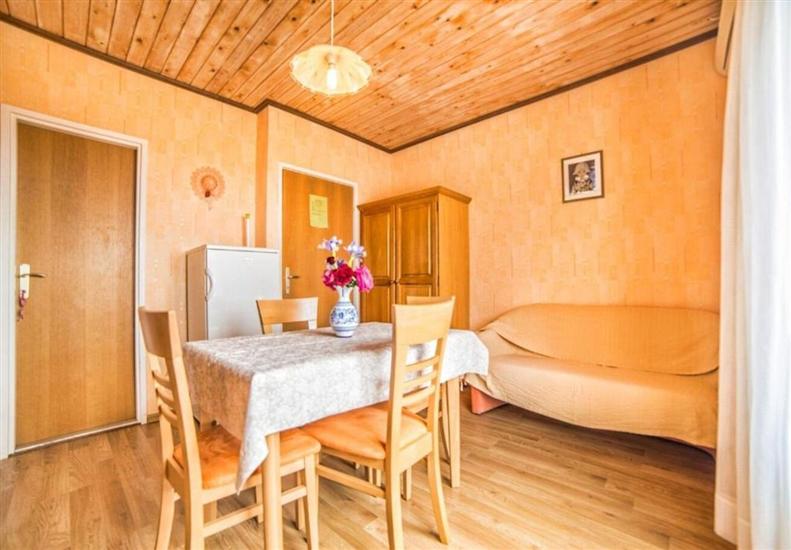 Apartment A2, for 3 persons