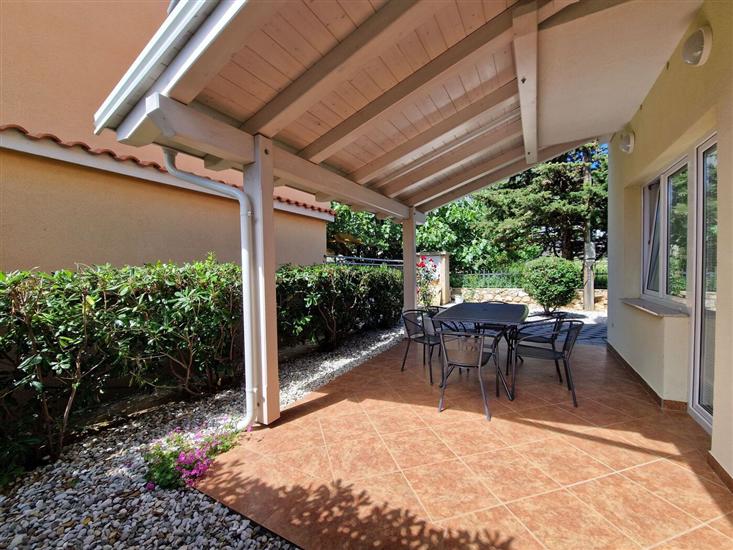 Apartment A1, for 5 persons