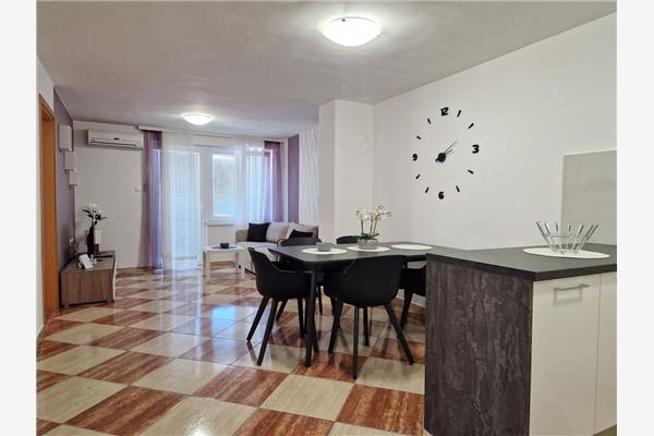 Apartment A2, for 4 persons