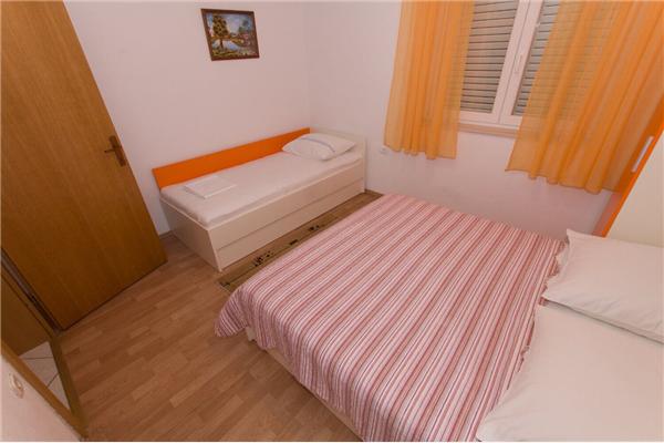 Apartment A2, for 4 persons