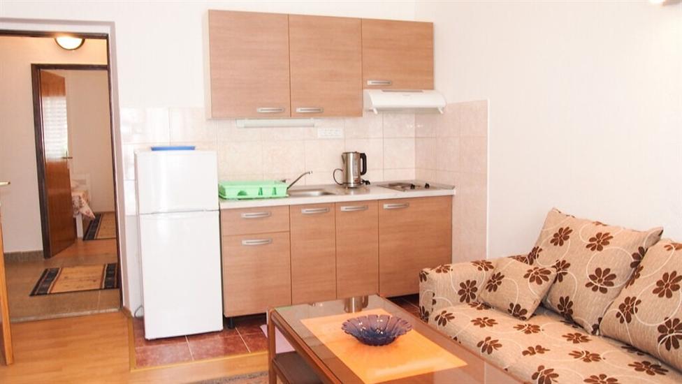 Apartment A4, for 5 persons