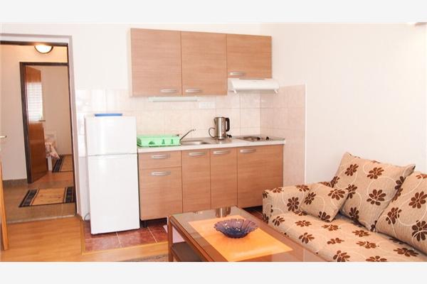 Apartment A4, for 5 persons