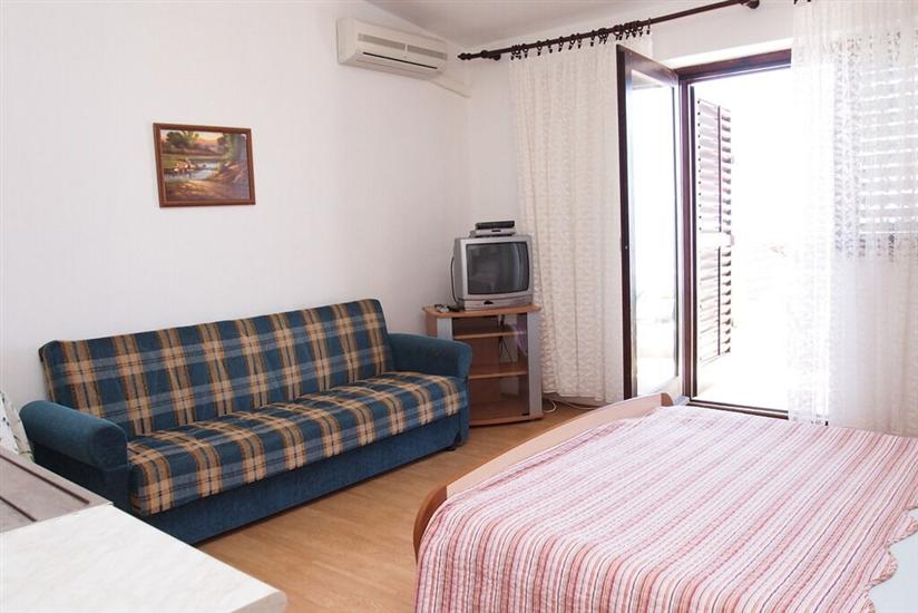 Apartment A6, for 3 persons