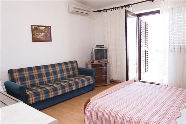 Apartment A6, for 3 persons