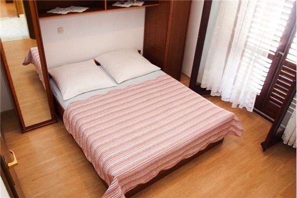 Apartment A7, for 2 persons