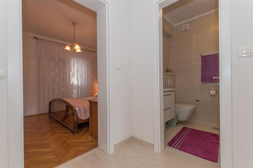 Apartment A8, for 4 persons