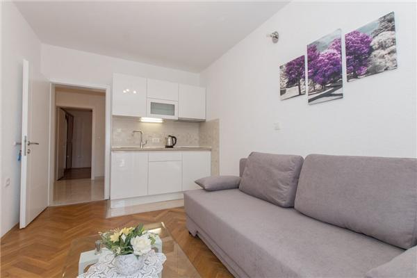 Apartment A8, for 4 persons