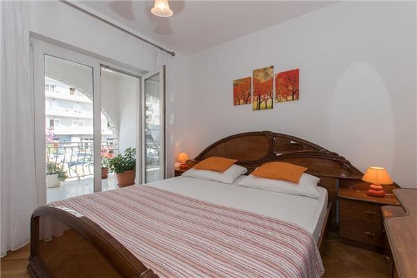 Apartment A8, for 4 persons