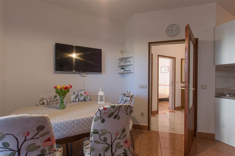 Apartment A1, for 7 persons