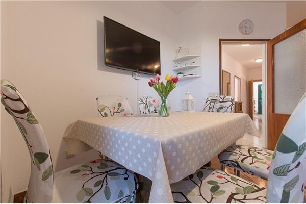 Apartment A1, for 7 persons