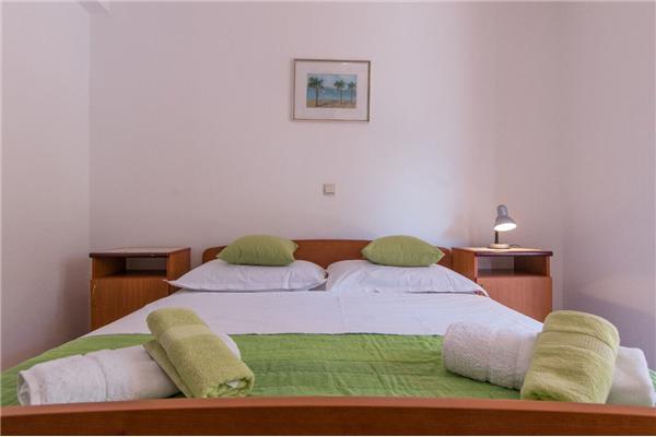 Apartment A1, for 7 persons