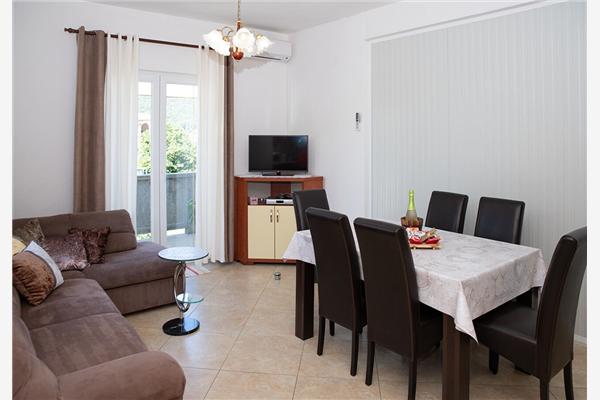 Apartment A1, for 6 persons