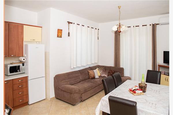 Apartment A1, for 6 persons